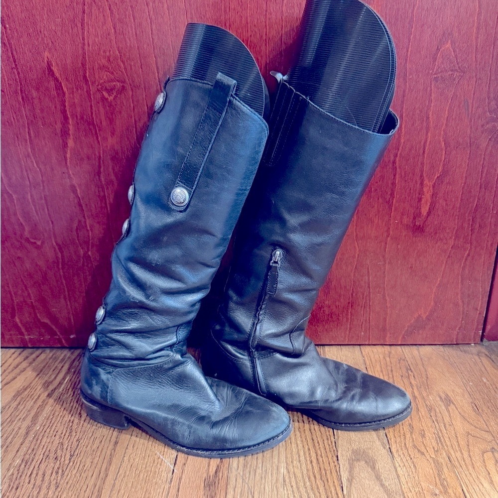 Arturo Chiang Black Heeled Boots